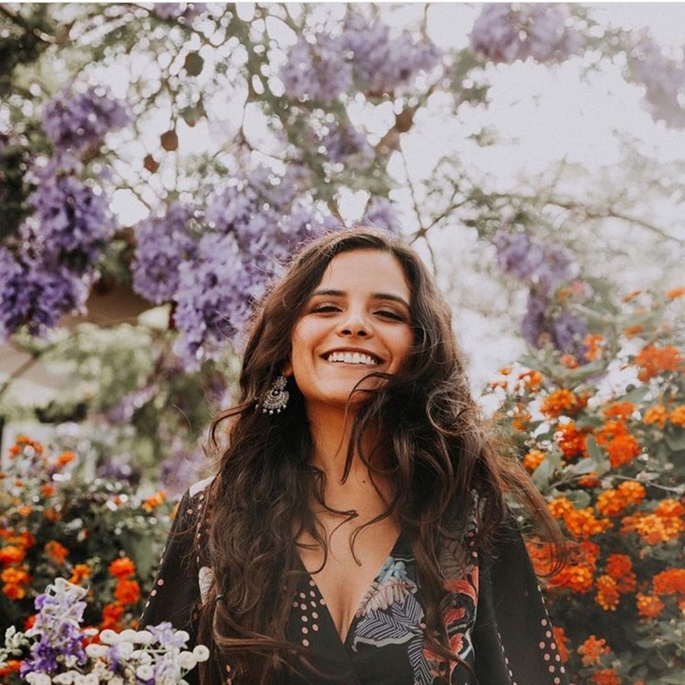 Meet your Posher, Estefania